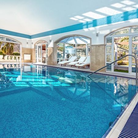 Apartments Anna オミシュ エクステリア 写真